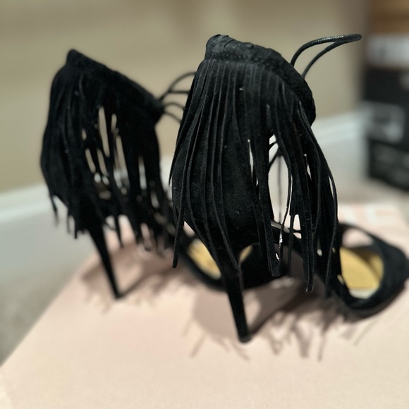 Black fringe heels - Picture 5 of 7